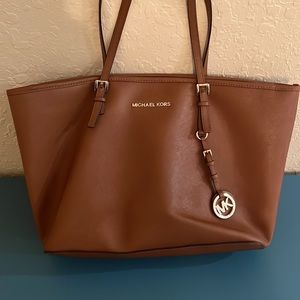 Michael Kors tote